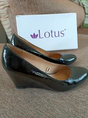 ❤️ Lotus Ladies Wedge Black Patent Shoes - Size 6 • £20