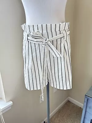 Zara TRF Collection Size Medium Pleated Belted Paper Bag Shorts White Striped • $15
