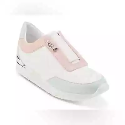 KARL LAGERFELD PARIS Melody Sneakers • $41.65
