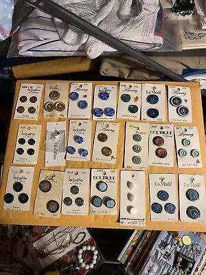 Vintage Button Lot Of 20 New  • $2