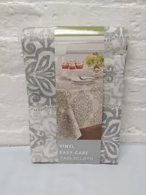 Brittany Vinyl Tablecloth 52 X 70 Easy Care 100% Flannel-Back • $12.17