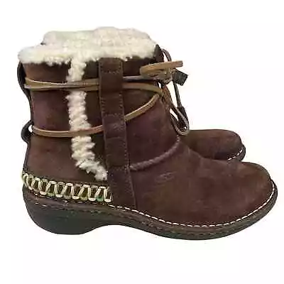 UGG Women’s Cove Brown Suede 5178 Shearling Ankle Boots Size US 6 • $69