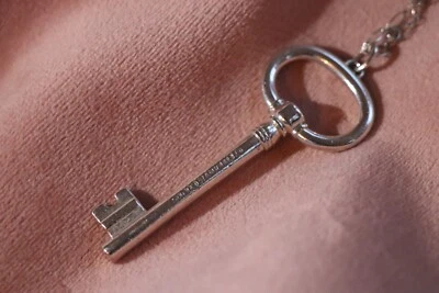 £199 • Buy Tiffany & Co Silver Large Oval Key Necklace Pendant With 32 Inch Chain. Rare.
