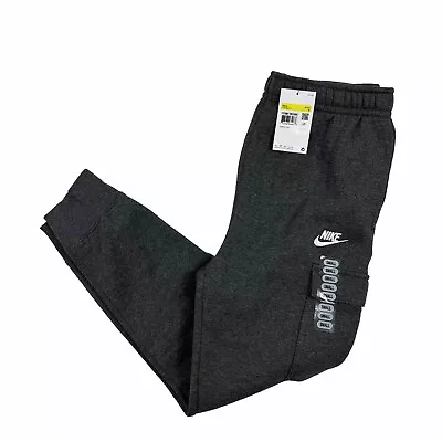 Nike Men's Cargo Sweatpants Sportswear Club Charcoal Gray Size Small • $49.99