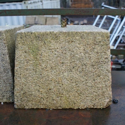 £105 • Buy 250/300mm CLEARANCE Granite Tapered Staddle Stone/Oak Framed Building Pad/Settle