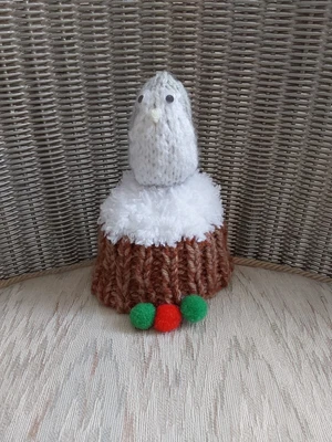 £3.50 • Buy Hand Knitted  Owl Sat On A Tree Stump Chocolate Orange Cover  Or Bath Bomb Cover