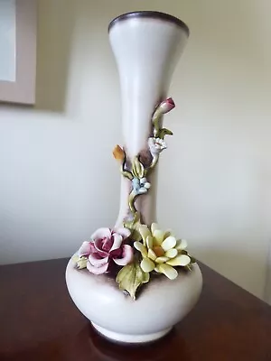 Vintage Capodimonte Flower Vase • £24