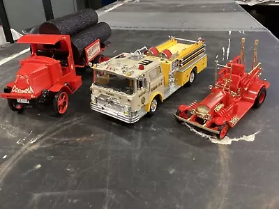 LOT OF 3 Model Fire Trucks And Log Truck Revell  Monogram 1/25 1/32 • $0.99