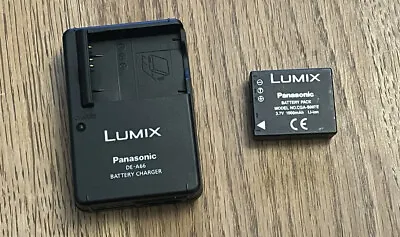 Genuine Panasonic Lumix Digital Camera DE-A66 Charger And Battery • £19.99