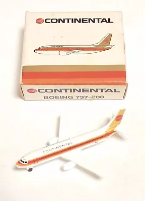 Schabak 1/600 Continental Boeing 737-300 (925/46) • $14.99