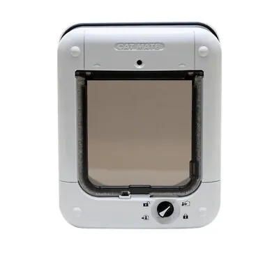 £68.95 • Buy Microchip Cat Flap For Average Cat's White Pet Mate, Battery's Included