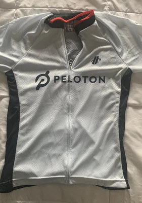 $30 • Buy Peloton Woman’s Cycling Jersey Size Medium. Free Shipping In United States