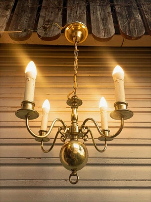 Applique style hollandais laiton cinq lumières - Lucien Gau, luminaires