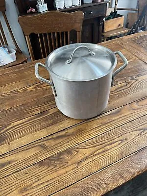 Vintage Commercial Aluminum Cookware NSF 8711 Quart Stock 11QT 9 X 10  • $40