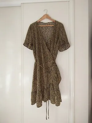$30 • Buy Cotton On Curve Wrapped Animal Dress Size 22