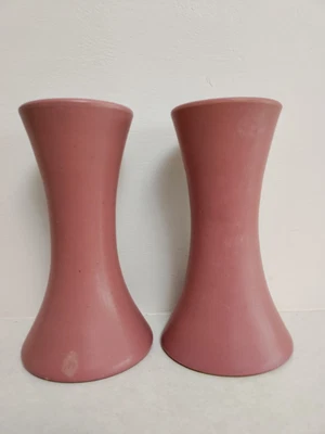 £17.50 • Buy TWO (2) X LOVATT'S LANGLEY WARE SMALL PINK VASES 15cm High - Matte Finish