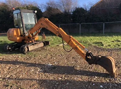 CASE C31 3.1 TON EXCAVATOR 3550 Hours • £11250