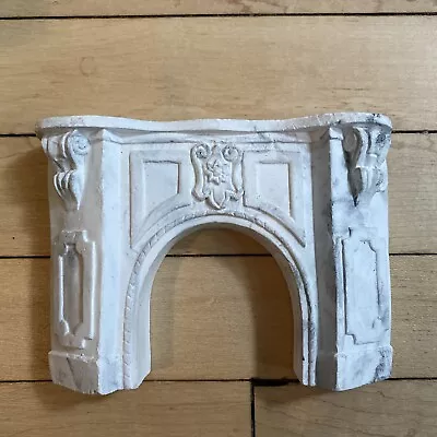 VINTAGE Faux Marble Fireplace Dollhouse VICTORIAN LOOK FIREPLACE HEAVY MINIATURE • $28