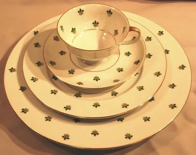 Bavarian Baronet Nanette Pattern China Green & Gold Fleur De Lis W/Gold Verge • $24.95