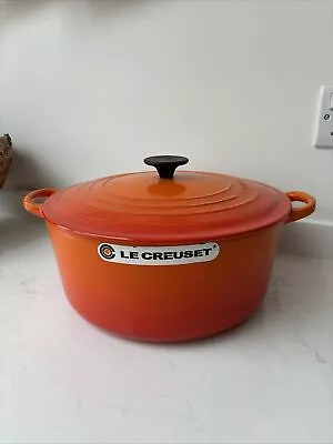 Le Creuset Round Casserole 28cm / 6.7L (RRP £345) • £63.42