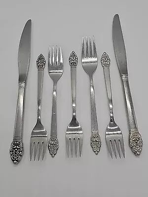 Oneida Community VINLAND Stainless Lot 7 (5 Forks  2 Knives) Flatware Read  • $13