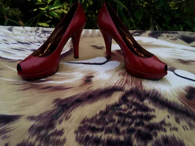 Mascaro Red Patent Leather High Heeled Peep Toe Shoes UK Size 6 EUR 39 • £50.74