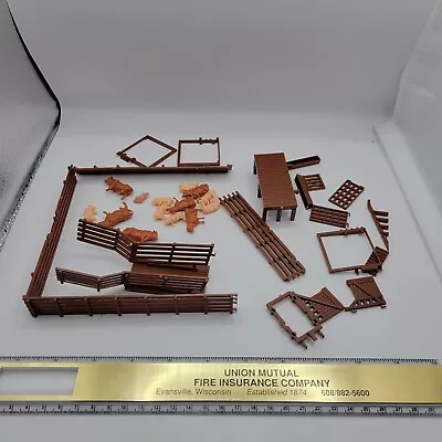 H.O. Scale Diorama Cattle & Pig Pen Accessories • $20