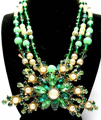 SUMARIS Green Floral Vintage Jade & Glass Beaded Necklace • $79.99