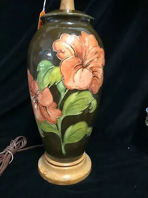 Brown Ground Hibiscus Walter Moorcroft Lamp • $577.95