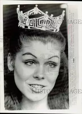 1972 Press Photo Miss America Laurel Lea Schaefer Wearing Her Crown In Columbus • $17.88