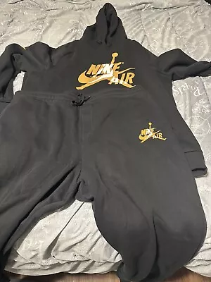 Jordan Sweatsuit 3xl • $130