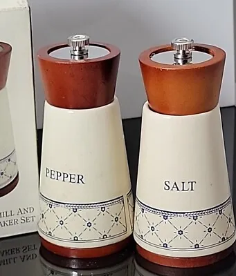 Vintage Wood And Ceramic Pepper Mill And Salt Mill Shaker Set • $18.99
