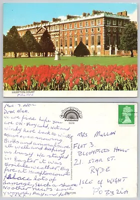 C27259  Hampton Court Palace Middlesex England  Postcard 1980 Stamp • £0.99