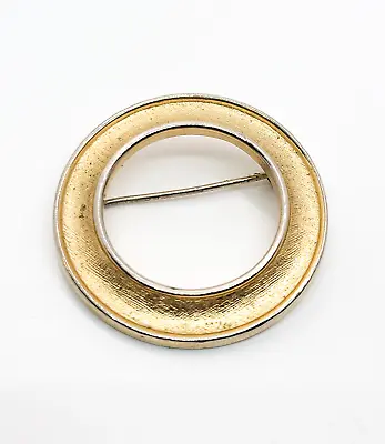 Crown Trifari Signed Gold Toned Vintage Infinity Retro Circle Brooch • $9