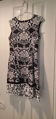 SANDRA DARREN Fit-n-flare Black And White Paisley Dress Size 8P. • $5