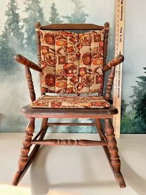 1979 Vintage Oak Hill Children's Wooden Rocking Chair Trad. Colonial Spindles • $54.99