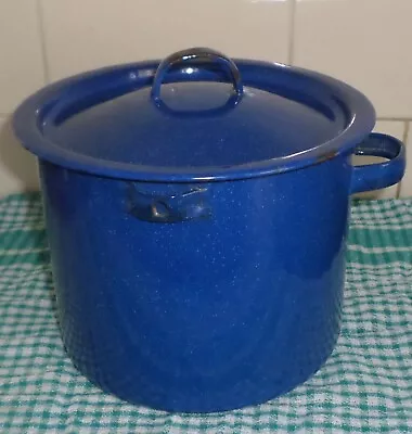 VINTAGE COBALT BLUE ENAMEL POT~HAS WIRE HANDLE MISSING~15 Cm Tall • $20