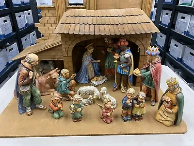 $4500 • Buy Goebel Hummel Nativity 17 Pcs Including Stable, 260 Jumbo Size Figurines, 1968