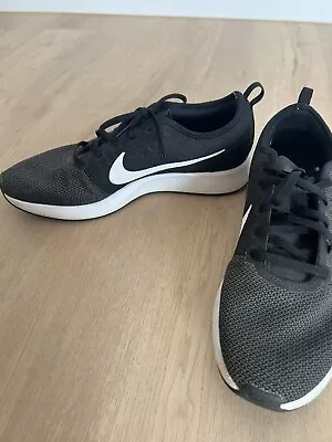 Nike Dualtone Racer Size 10 Black Sneaker  • $19.99