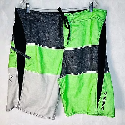 O’Neill Men’s Green Black Board Shorts Swim Trunks Size 38 • $12.47