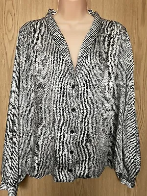 £10 • Buy Topshop 12 Silky Snakeskin Print Blouse Scalloped Button Up Shirt Long Sleeve