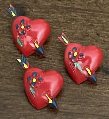 Vintage Set Of 3 Red Plastic Novelty Valentine HEART Buttons - 13/16  (C4) • $9.50