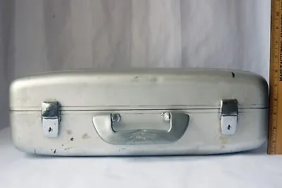 $0.99 • Buy Vintage Aluminum Camera Brief Case 18x13x6 For Canon F-1 Or Other Cameras