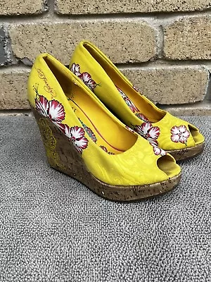 Ed Hardy Peep Toe Wedge Platform Heel Yellow Pink Floral Butterfly Shoes Size 7 • $24.99