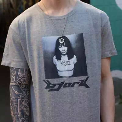 Bjork T-Shirt Björk Icelandic Psychedelic Singer Graphic Music Artist T-shirt • £20