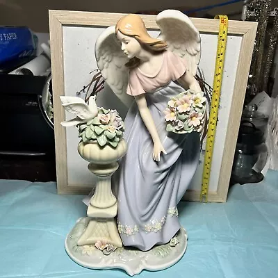 O’Well Hand Painted Porcelain Angel- Members Mark. EUC • $34.95