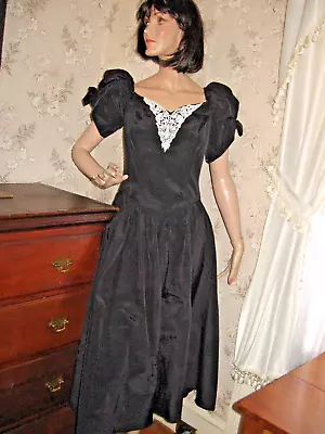 Vintage 1980 Marionat Ny Black  Tea Length Prom Evening Gown - Lace-pearls - 10 • $32.95