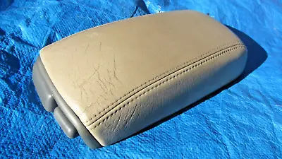 98-04 Volvo S70 C70 XC70 OEM TAN Arm Rest Leather Armrest & Cup Holders 3960 • $75