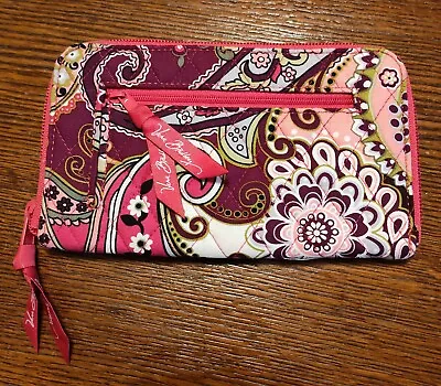 Vera Bradley Very Berry Paisley Wristlet Zip Around Wallet • $15