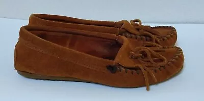 Minnetonka Women's Moccasins Tanned Brown Kilty Leather Moccasins US 5 EUR 36 • $19.99